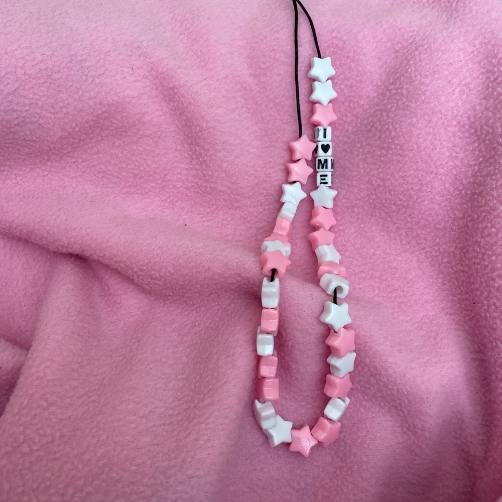 I 🖤 Me phone straps